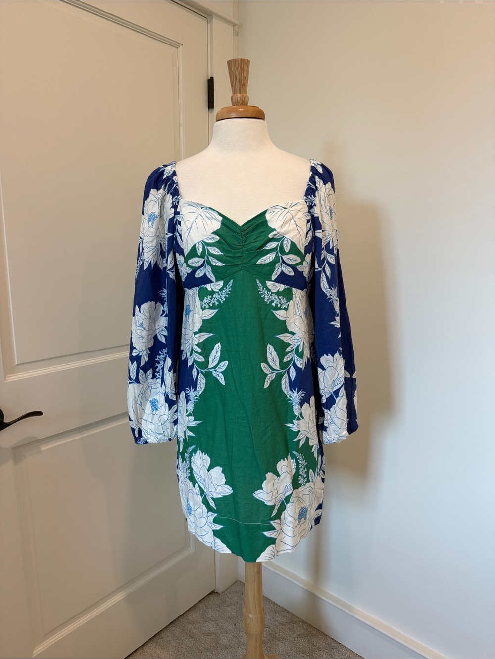 NWT FARM Rio Green & Navy Floral Puff-Sleeve Mini Dress